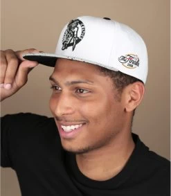 Mitchell & Ness Casquette Cracked Cement Snapback Celtics