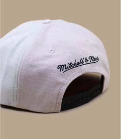 Mitchell & Ness Cut Away Bulls -Chapeau Chic Soldes Boutique cut away bulls 4