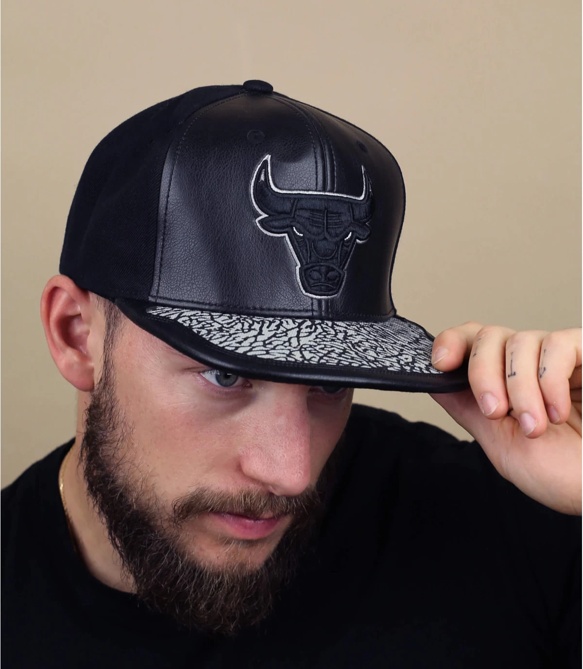 Mitchell & Ness Day One Snapback Bulls Grey Black 1 Mitchell & Ness Day One Snapback Bulls Grey Black