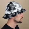 NEW ERA Explorer Bucket Paisley Black