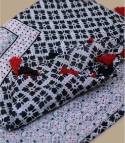 Foulard Imprimé Avec Pompons -Chapeau Chic Soldes Boutique foulard imprime avec pompons 2