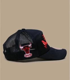 Mitchell & Ness Logo Remix Trucker Bulls -Chapeau Chic Soldes Boutique logo remix trucker bulls 3