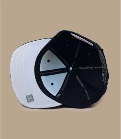 Mitchell & Ness NBA Core Basic Snapback Celtics -Chapeau Chic Soldes Boutique nba core basic snapback celtics 5