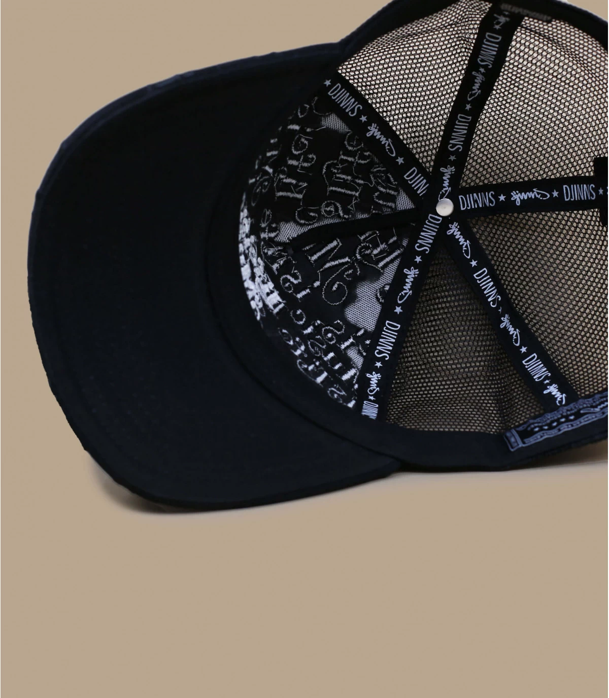 Trucker 1O1 Music Is Life Black 6 Trucker 1O1 Music Is Life Black – Image 6