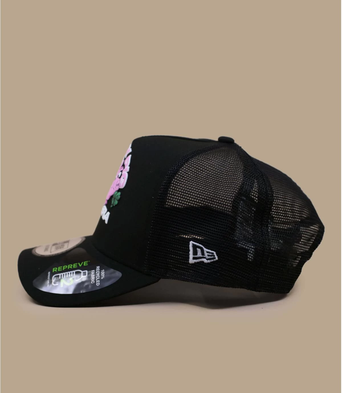 NEW ERA Trucker Sign Lucky Pig 4 NEW ERA Trucker Sign Lucky Pig – Image 4