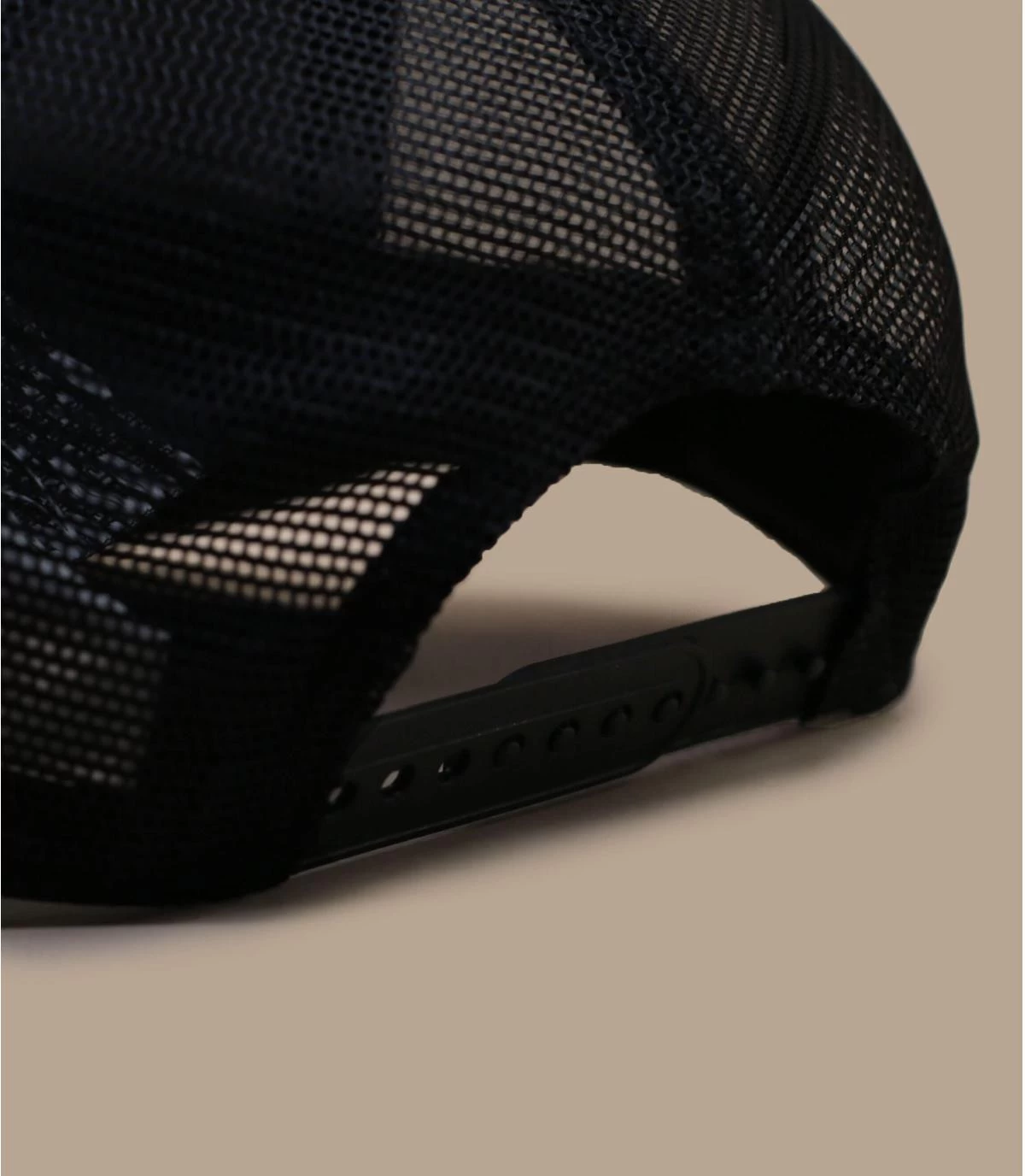 NEW ERA Trucker Sign Lucky Pig 5 NEW ERA Trucker Sign Lucky Pig – Image 5