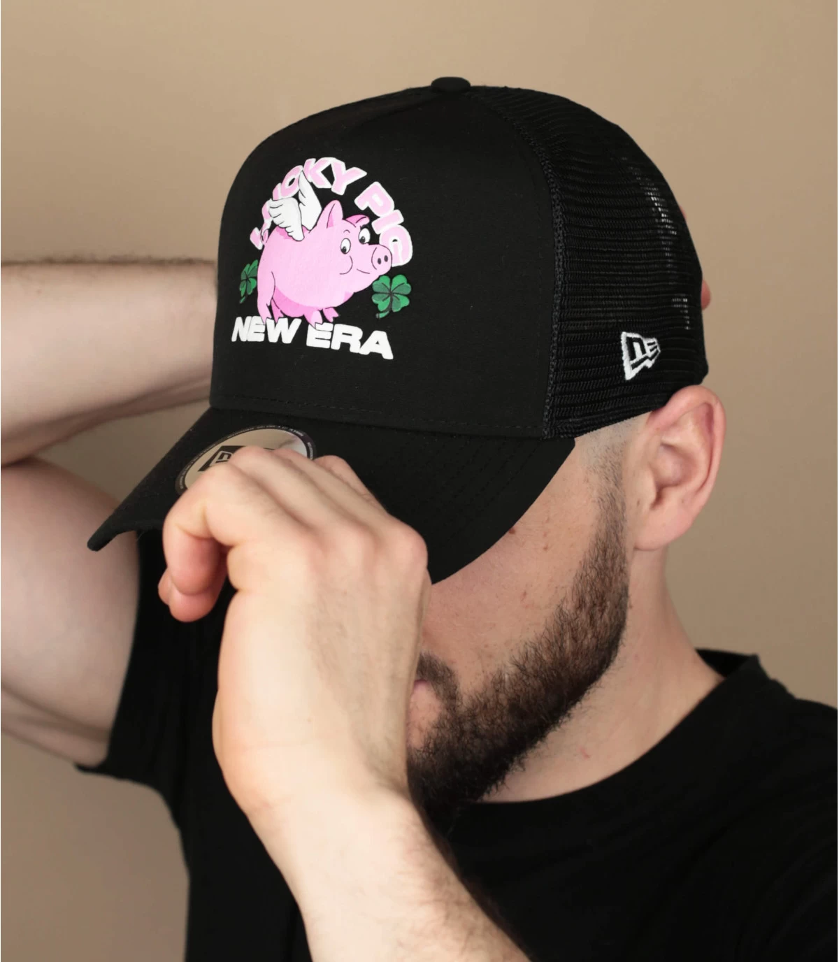 NEW ERA Trucker Sign Lucky Pig 1 NEW ERA Trucker Sign Lucky Pig