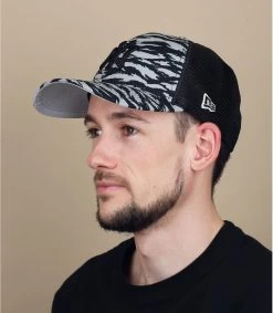 NEW ERA Trucker Tiger Print NY Grey